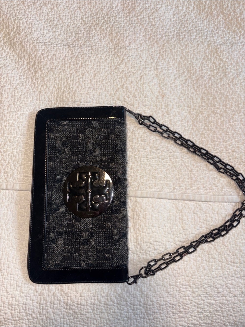 Low start Tory Burch Reva Tweed Fabric/Leather Clutch in EUC. - Picture 10 of 10